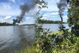 سقوط جنگنده فوق پیشرفته آمریکا / تصاویر