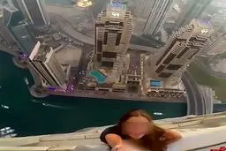 آویزان شدن از آسمانخراش برای یک عکس متفاوت/عکس