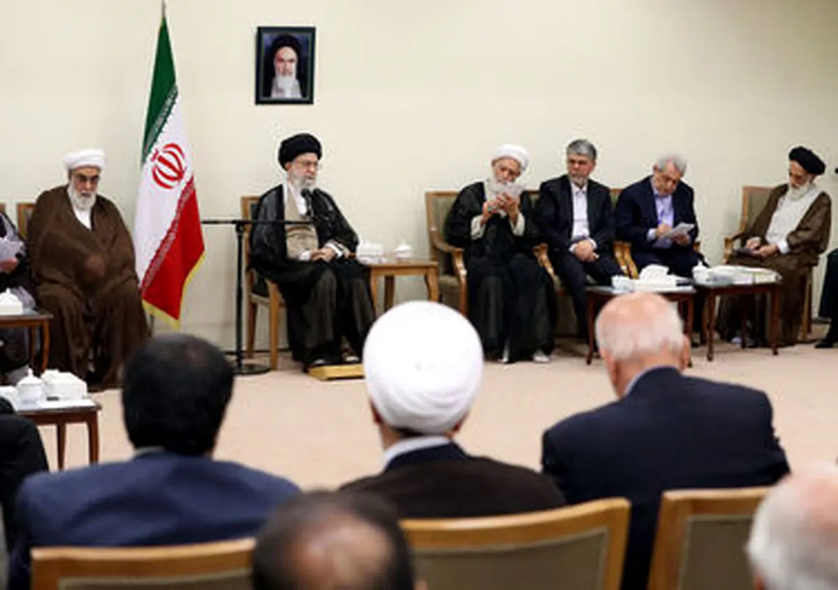 دیدار فعالان فرهنگی استان‌های یزد و همدان با رهبر انقلاب/ تصاویر