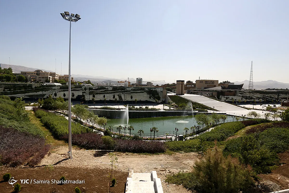 هدیه رهبر انقلاب به شهروندان تهرانی به مناسبت عید غدیر + عکس