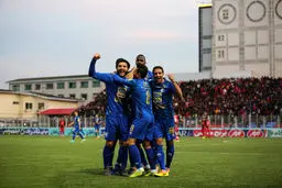 تصاویر / آبی ها در دو قدمی صدر