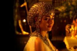 تصویری از گل‌شیفته در نقش همسر فرعون