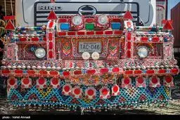 تصاویری جذاب از کامیون‌های ترازنیت در میرجاوه