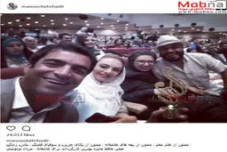 سلفی منوچهر هادی و رضا عطاران به همراه همسرانشان/ عکس