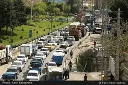 تصاویری از مسدود شدن جاده چالوس به دلیل سیلاب و طغیان رودخانه