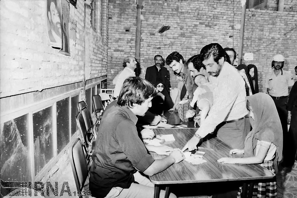 تصاویری از حال و هوای مردم در دومین انتخابات ریاست جمهوری