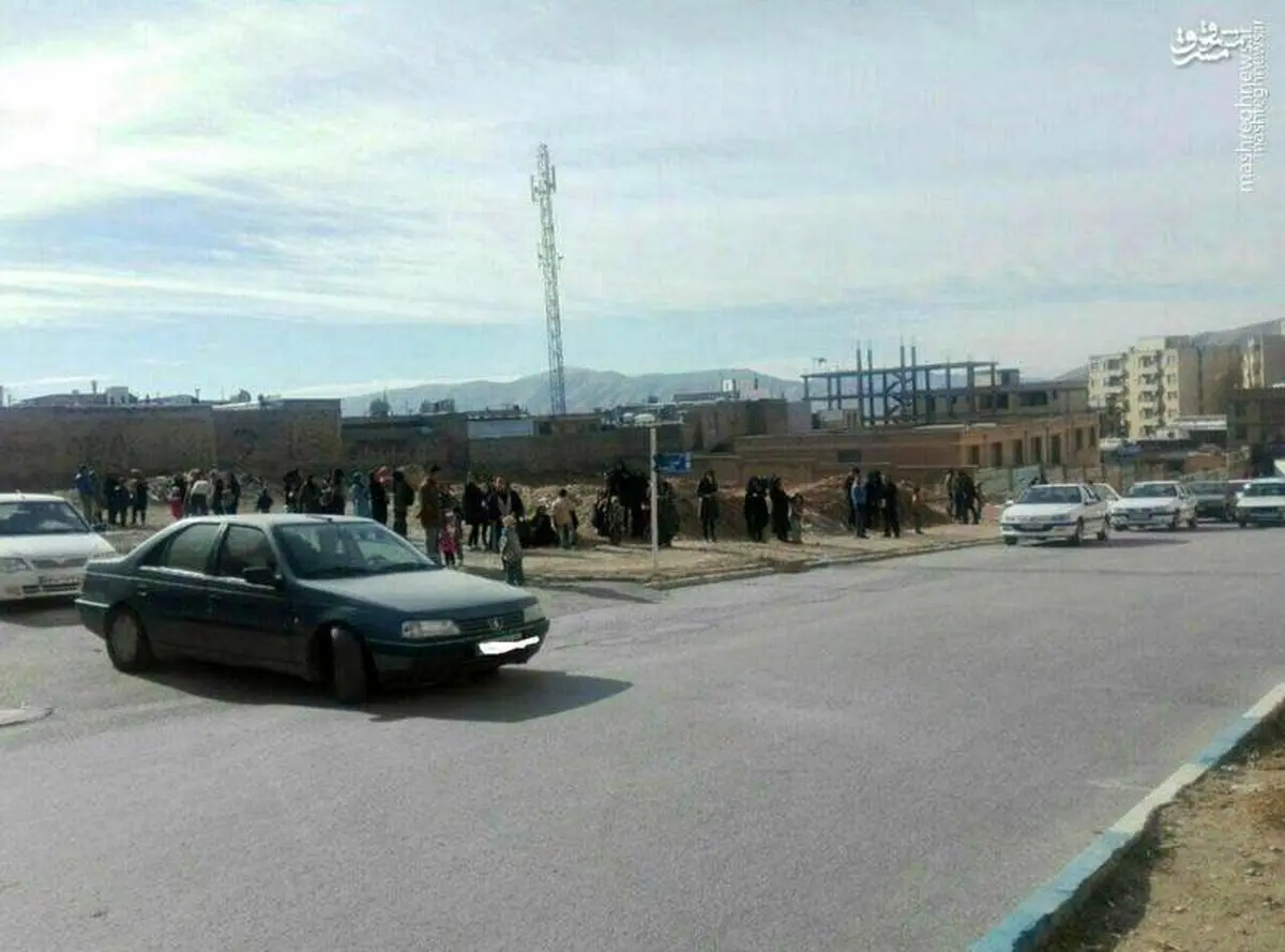 تصویری از وضعیت مردم ایلام پس از زلزله 5.6 ریشتری