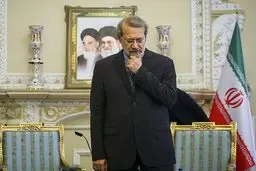 چرا علی لاریجانی کنار کشید؟