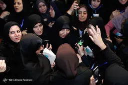 فاطمه هاشمی در کنگره زنان موفق/عکس