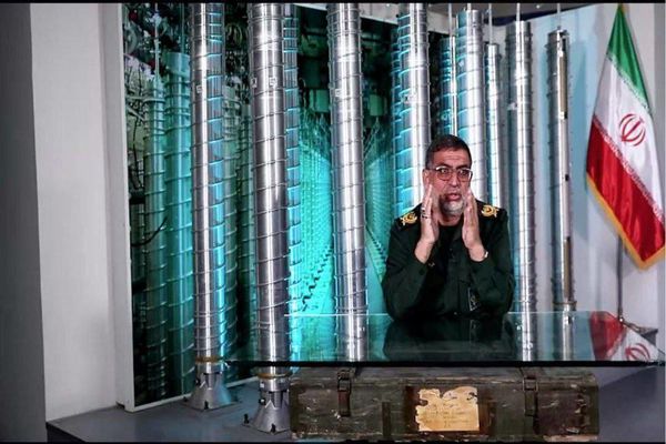 سخنگو سپاه در کنار سانتیریفیوژهای نسل جدید!