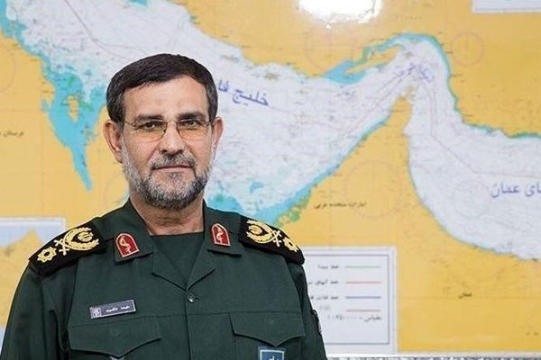 فرمانده نیروی دریایی سپاه پیام داد