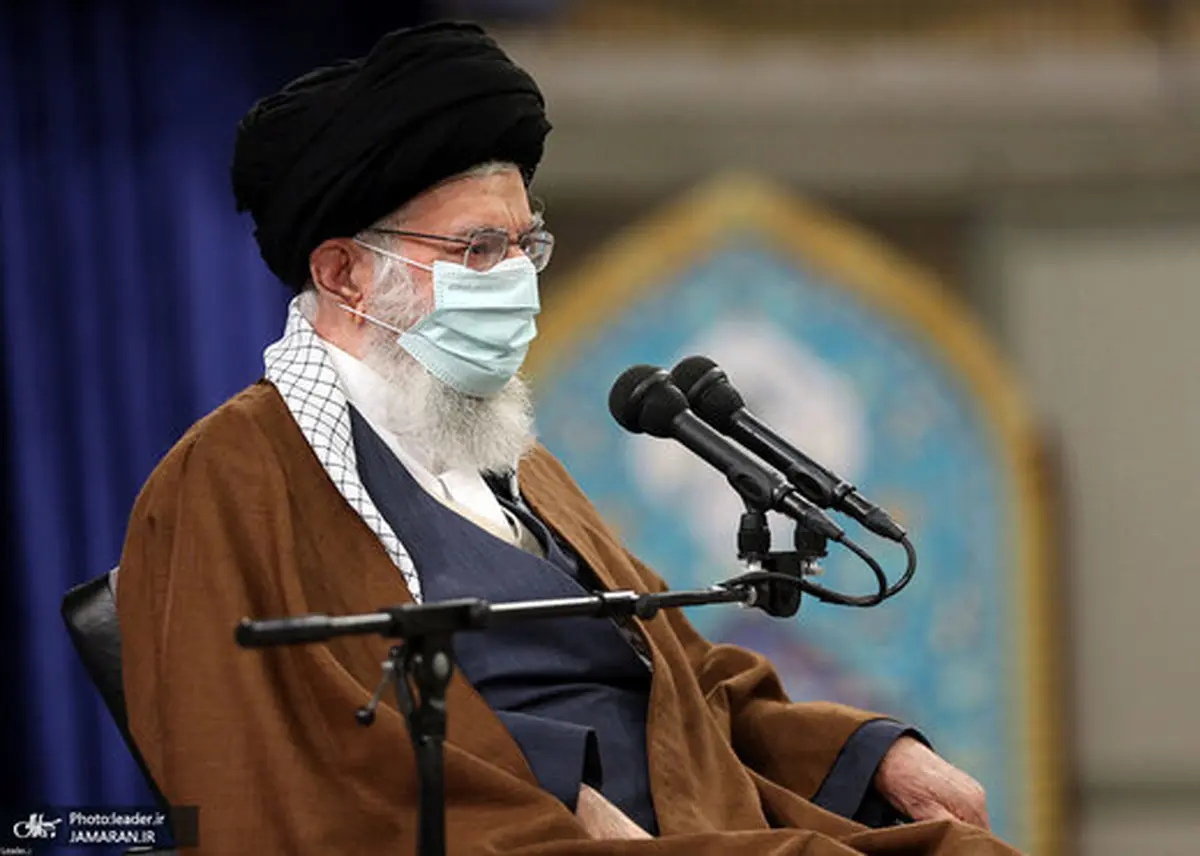 رهبرانقلاب:این که بگویند چرا با امریکا مخالفید، سطحی نگری است