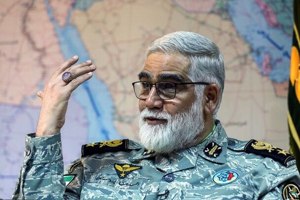 پوردستان: مردم در دفاع از کشور پشت ارتش و سپاه هستند