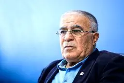 روشن: مدیریت زمین قهرمان نیم فصل شد