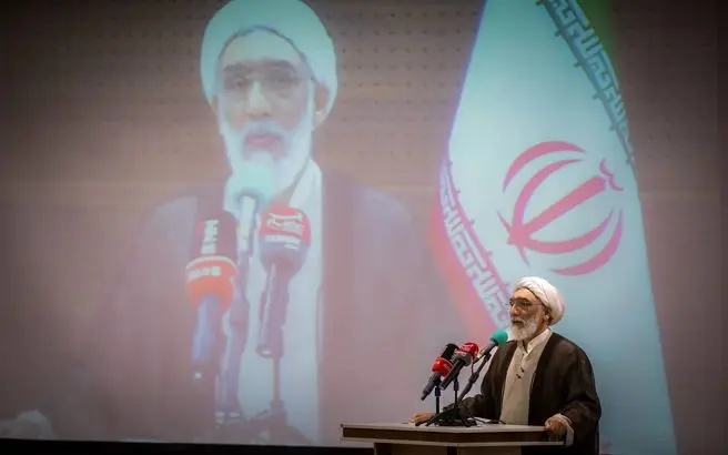 تصاویر دیدار مصطفی پورمحمدی از نمایشگاه فناوری صدرا 