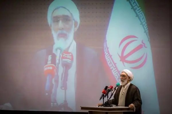 تصاویر دیدار مصطفی پورمحمدی از نمایشگاه فناوری صدرا 