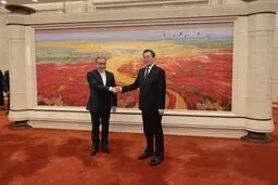 سفر وزیر خارجه به چین؛ عراقچی، شیانگ را در جریان روند مذاکرات قرار داد