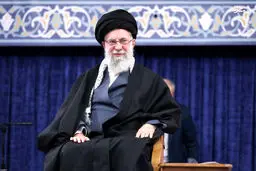 آماده‌سازی خودروی حامل پیکر مطهر امام شهید+ فیلم