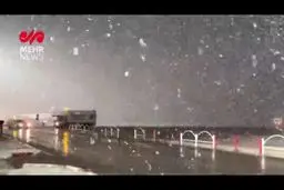  بارش سنگین برف در فرودگاه مشهد