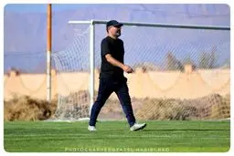 دستگاه شوک  نارنجی ها همچنان روشن است!(عکس)
