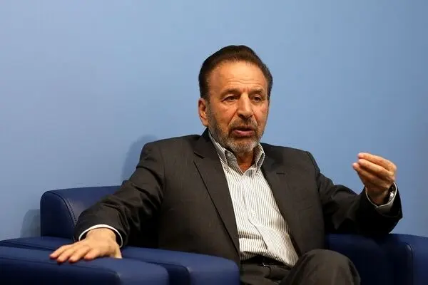 انتقاد تند واعظی به مخالفان مذاکره