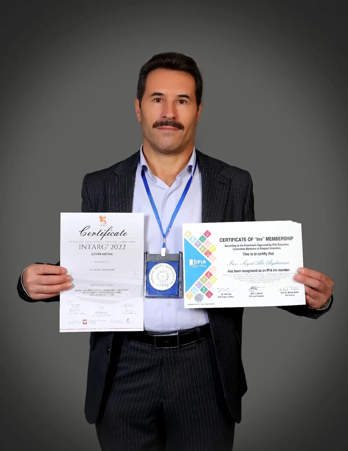 مدال نقره مسابقات کاتوویتس لهستان 2022 در دستان سید علی اصغریان