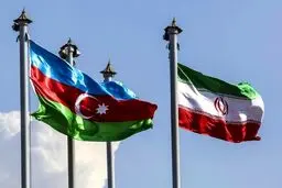 عکس | مشاهده پرچم جمهوری آذربایجان در میدان انقلاب تهران