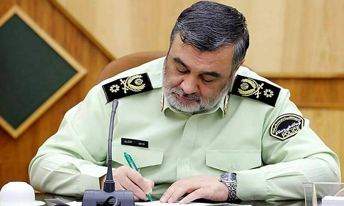 معاندان و سلطنت‌طلب‌ها در حوادث ۵ آذر ماه اصفهان وارد میدان شدند
