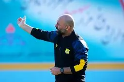 حمله با قمه به سرمربی نفت آبادان