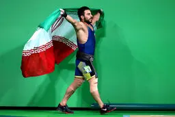کیانوش رستمی از ایران رفت و برای این کشور وزنه خواهد زد