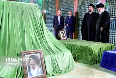 رهبر انقلاب