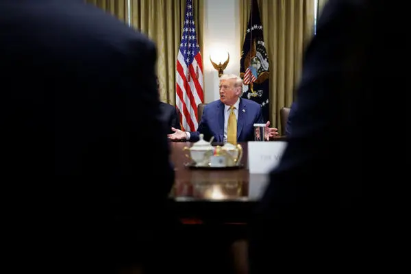 نقشه ترامپ برای دموکرات ها مثل درگیری با ایران