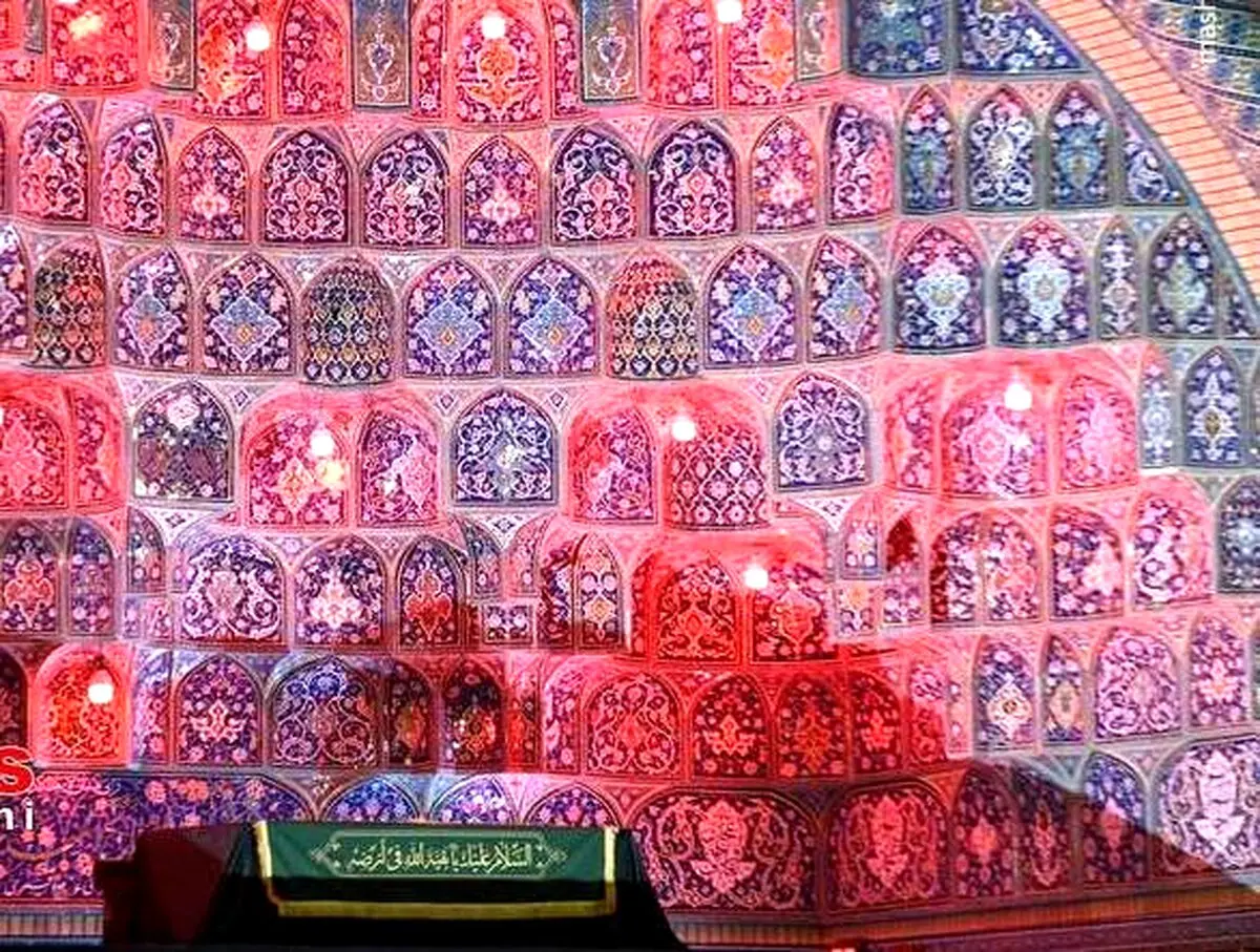 انبوه جمعیت در مسجدجمکران برای وداع با رهبر شهید