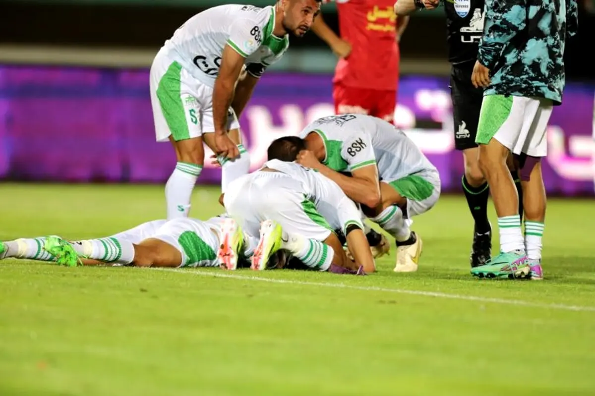 آلومینیوم 4(6) - پرسپولیس (5)4، حذف مدعی بزرگ!