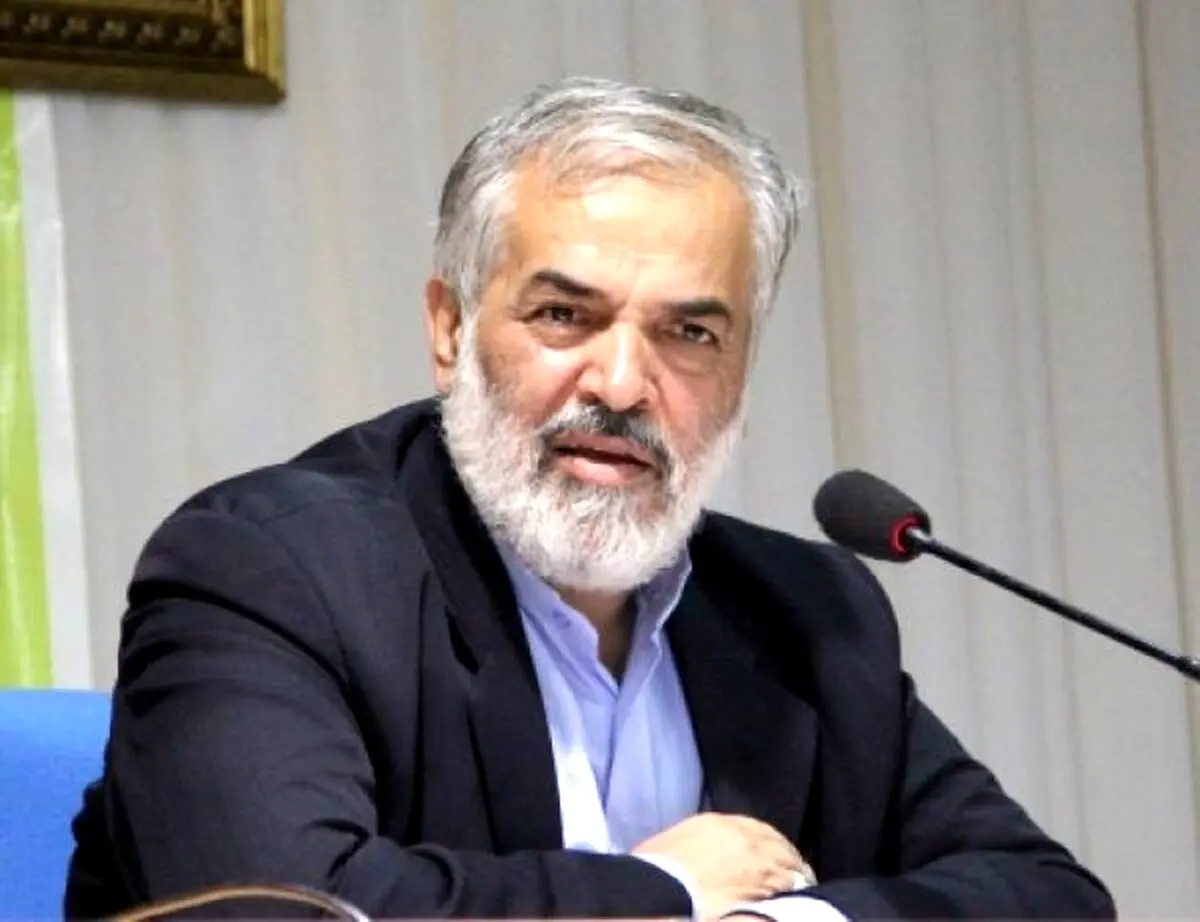 قدیری ابیانه: برای انتقاد به روحانی دادگاهی‌ام کردند