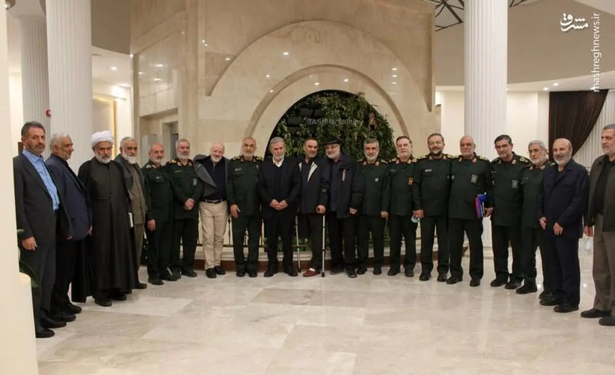تصویری دیده‌نشده از همه سرداران سپاه و فرماندهان مقاومت