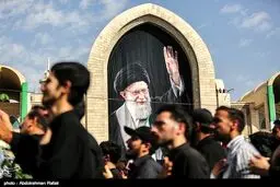 حضور فرزندان رهبرشهید انقلاب در مصلی تهران
