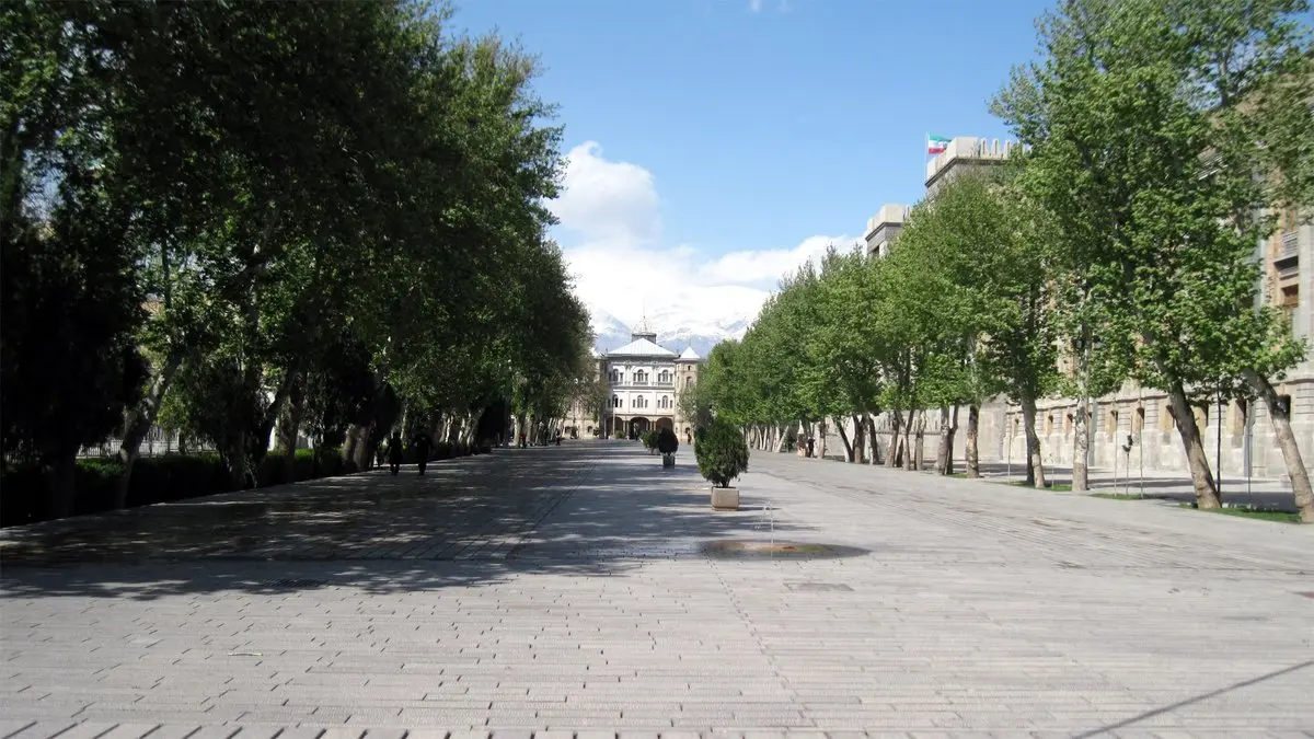 نگاهی به آخرین تحرکات دیپلماتیک؛ آیا سفارتخانه‌ها تهران را ترک می‌کنند؟