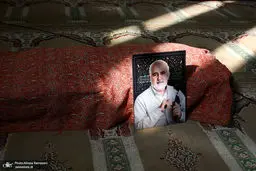 تصاویر وداع با پیکر احمد توکلى