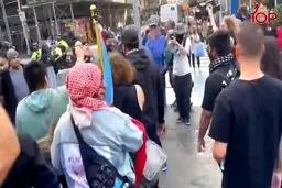 پاسخ مناسب معترضین آمریکایی به یک صهیونیست در نیویورک