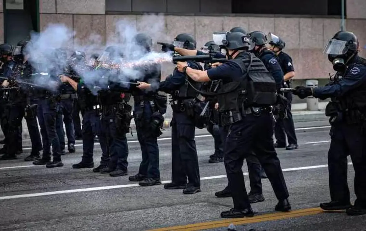 تهدید ترامپ توسط فرماندار کالیفرنیا