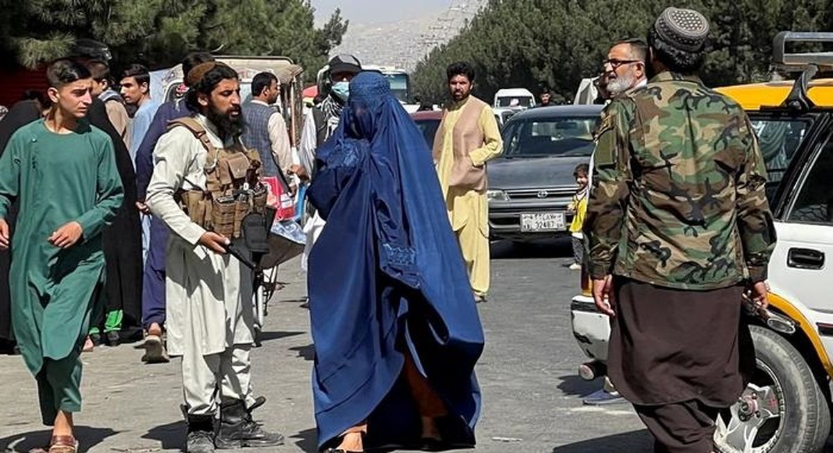 عکس عجیب از نمونه حجاب مدنظر طالبان برای دانشجویان دختر