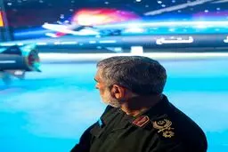 سردار حاجی‌زاده: «فتاح» توسط هیچ موشکی قابل انهدام نیست
