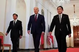 ژاپن، فیلیپین و آمریکا بر تقویت روابط  سه جانبه متعهد شدند