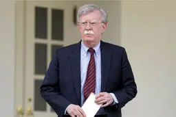 بولتون: باید به‌ گونه‌ای برنامه هسته‌ای ایران را نابود کنیم