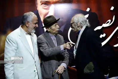 علی نصیریان