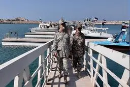 تصاویر رزمایش سپاه در تنگه هرمز