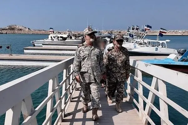 تصاویر رزمایش سپاه در تنگه هرمز