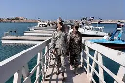 تصاویر رزمایش سپاه در تنگه هرمز
