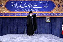 اسامی مقامات حاضر در مراسم تشییع رهبر شهید  تا این لحظه